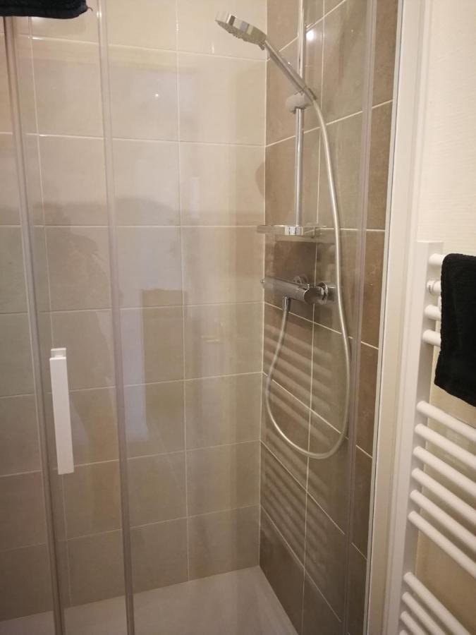 Appartement T4 Lumineux Avec Balcon - 3Eme Etage Sans Ascenseur Tarbes Exterior photo