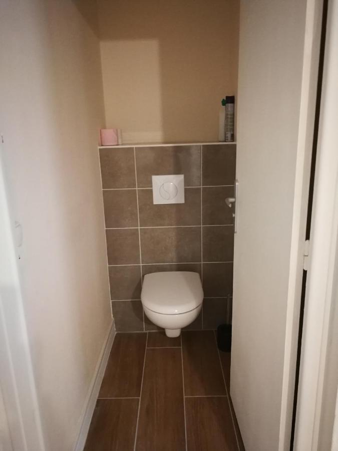 Appartement T4 Lumineux Avec Balcon - 3Eme Etage Sans Ascenseur Tarbes Exterior photo